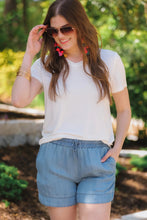 Load image into Gallery viewer, Tinsley Chambray Shorts {Light & Dark}