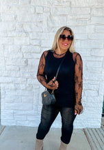Load image into Gallery viewer, Roxy Lace top ~ Black & White