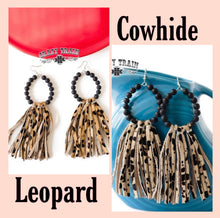 Load image into Gallery viewer, Fort Worth Nights Tassel Earrings {2 colors}
